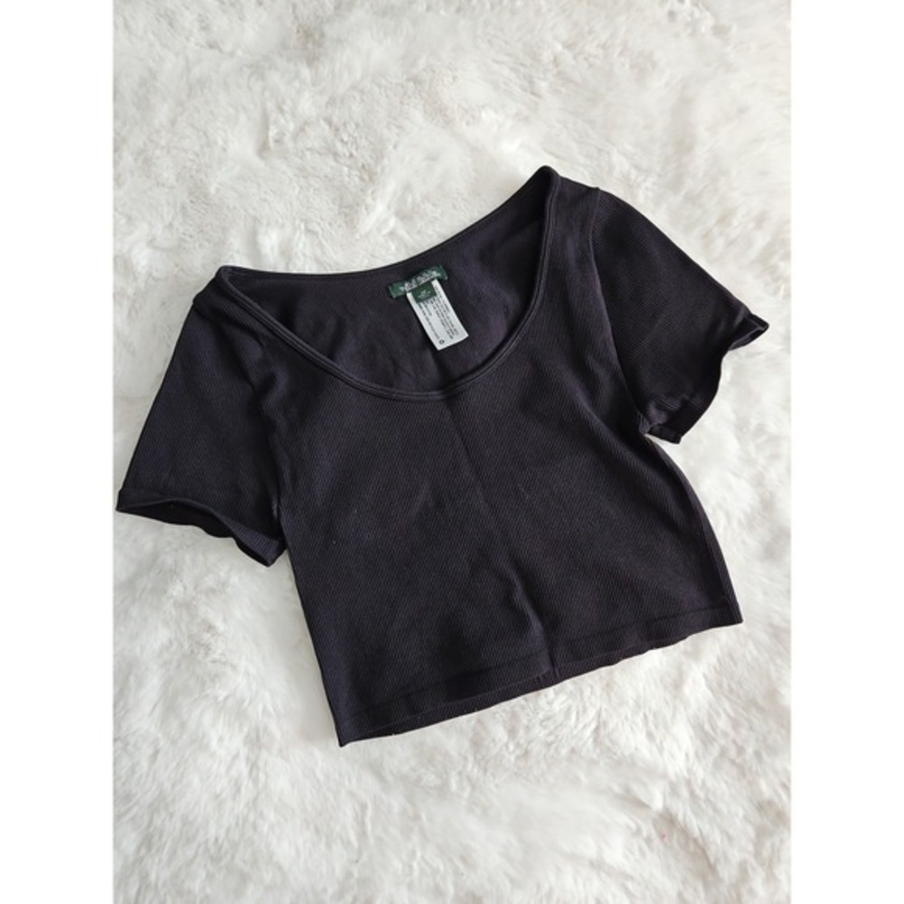 Wild Fable Shirt Womens XS Black Ribbed Crop Top Scoop Neck Short Sleeve Basic